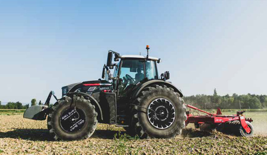 Explotación agrícola equipada con neumáticos VT Tractor y Tank Air Wheel