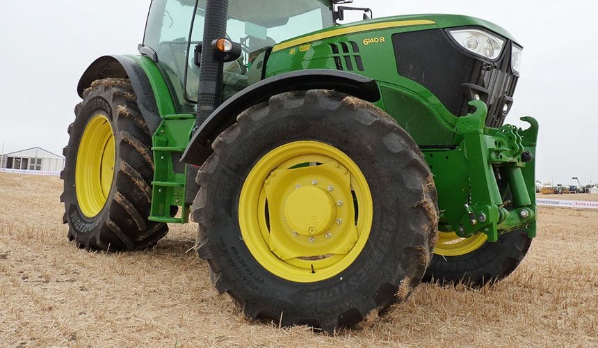 Neumáticos VT-TRACTOR y llantas de vía variable