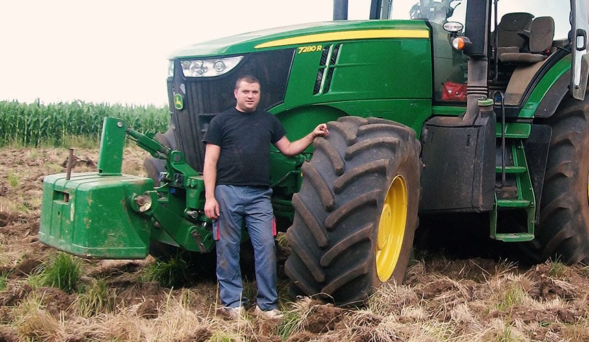 Tractor John Deere equipado con neumáticos VT-Tractor